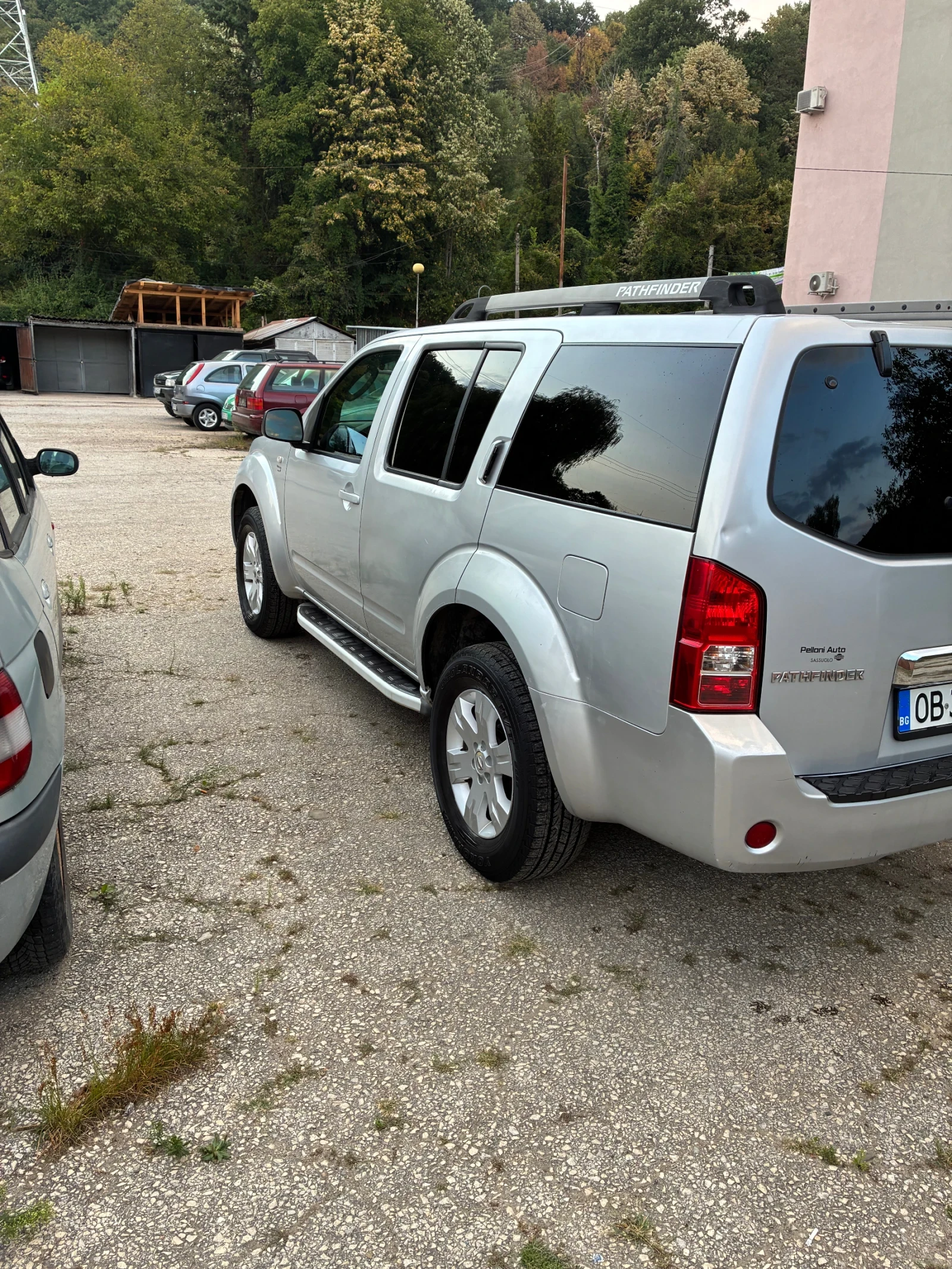 Nissan Pathfinder R51 2.5Dci, снимка 2 - Автомобили и джипове - 55826849