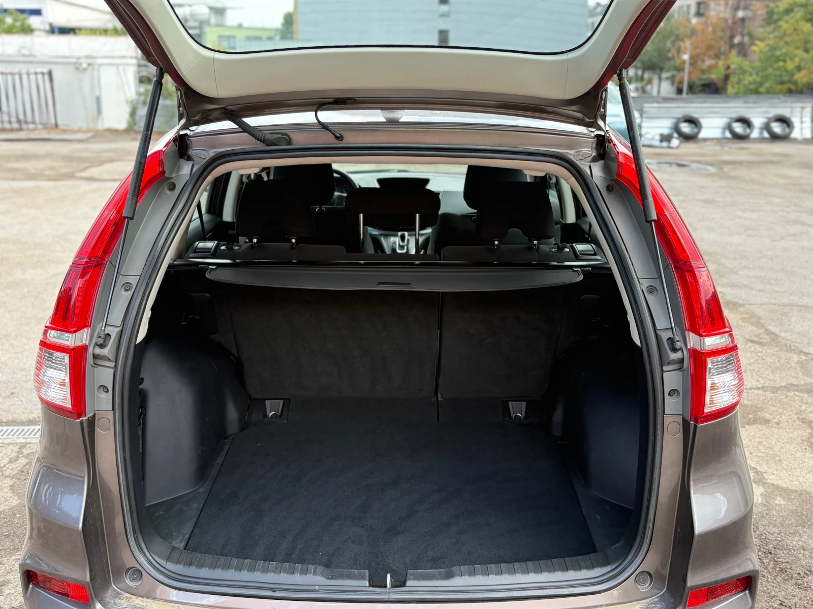 Honda Cr-v 4x4* FACELIFT, снимка 7 - Автомобили и джипове - 55941242