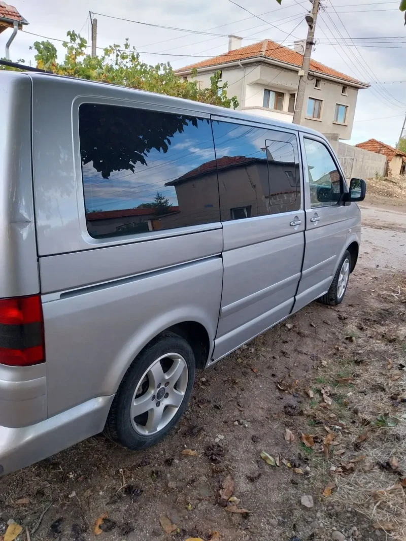 VW Multivan 2.5, снимка 3 - Бусове и автобуси - 48261797