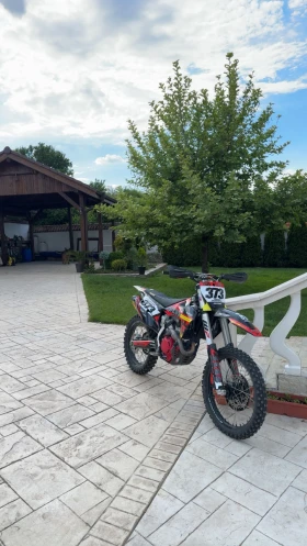 Husqvarna FC | Mobile.bg � ����� ������ 7