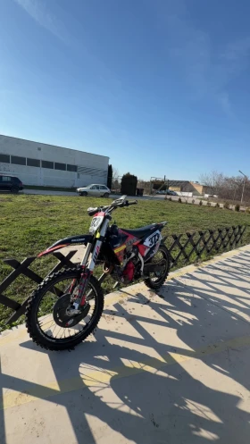 Husqvarna FC | Mobile.bg � ����� ������ 2