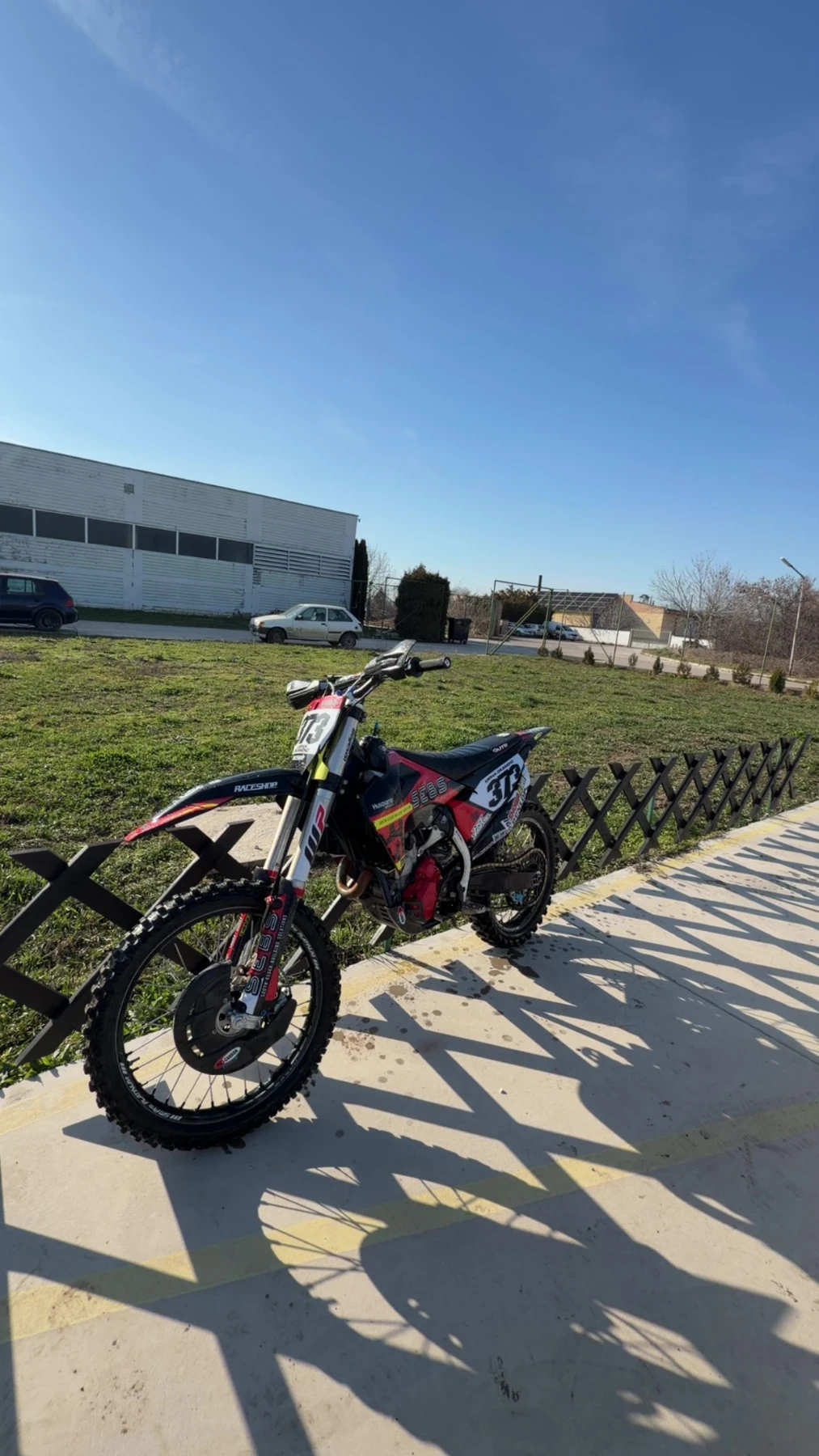 Husqvarna FC | Mobile.bg � ����������� 2