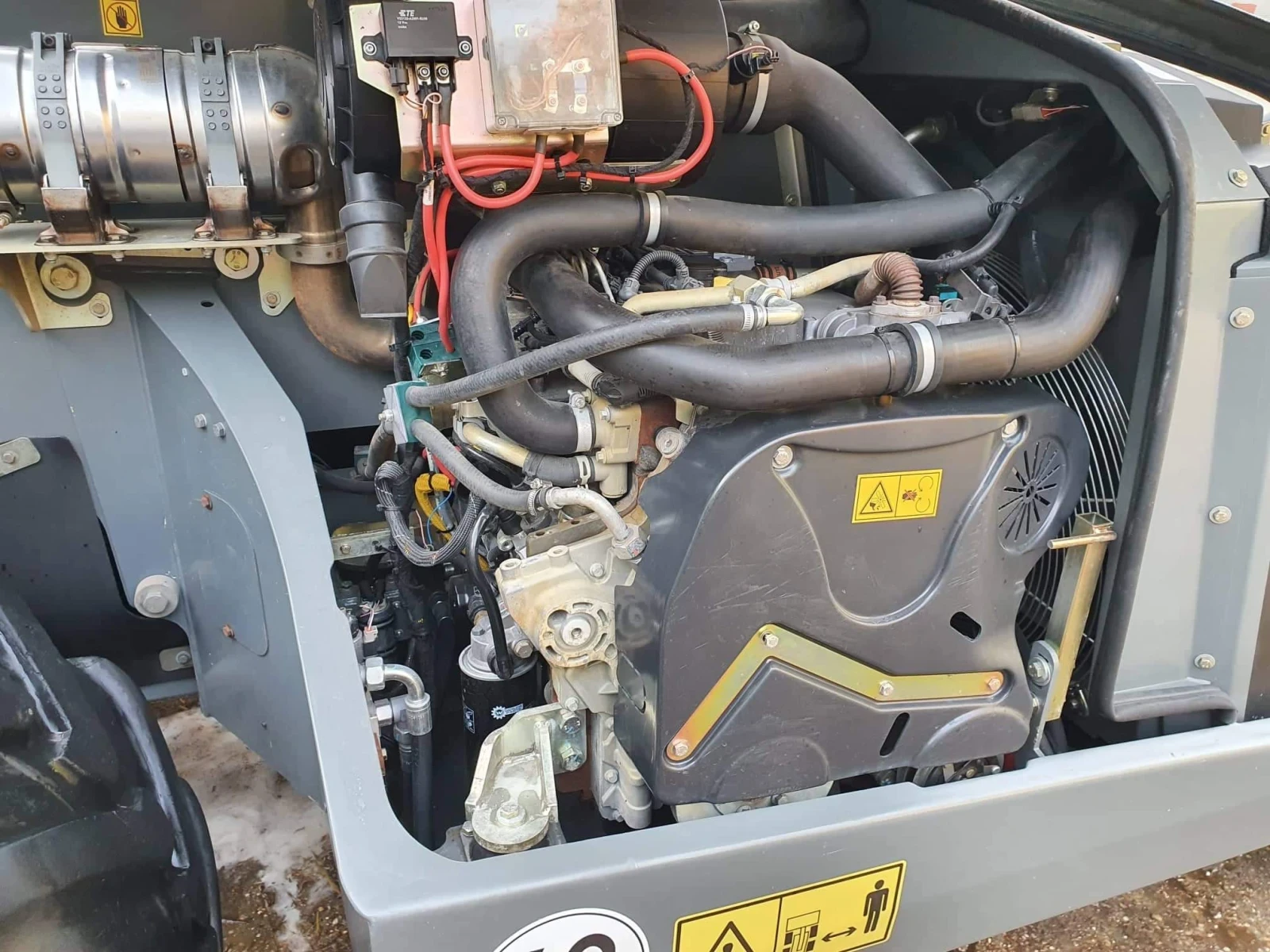   Claas Scorpion 7035 | Mobile.bg   13