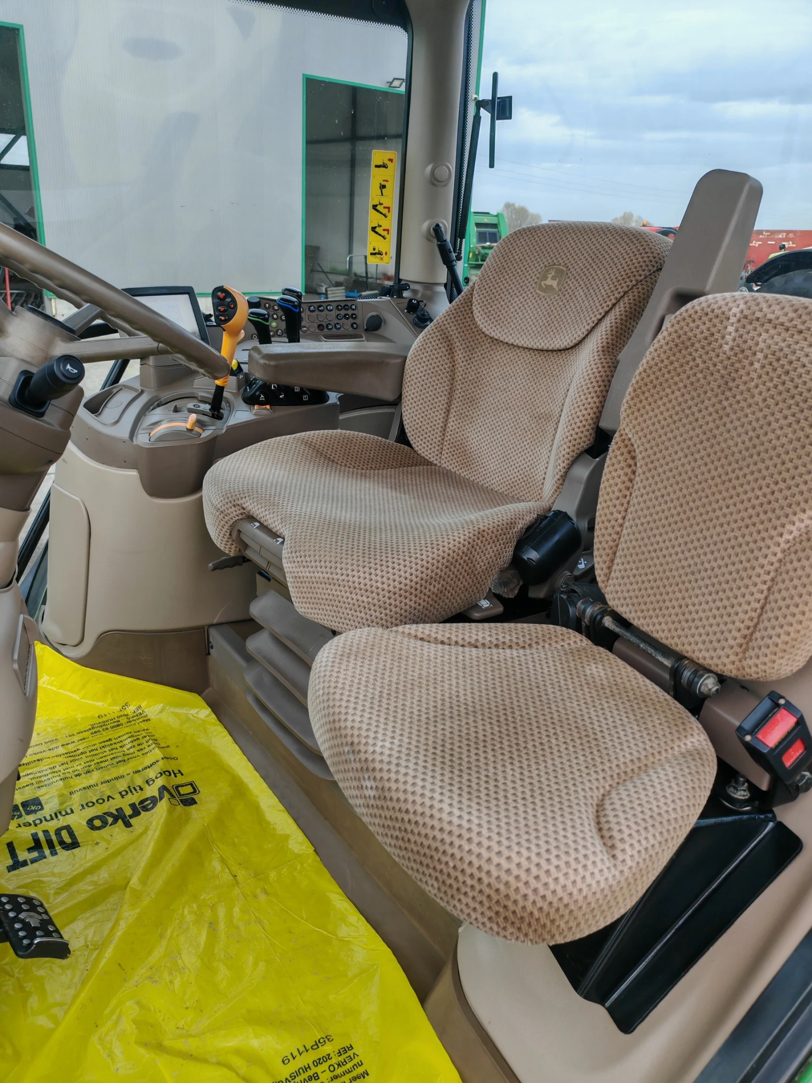 ������� John Deere 6190R � ������������ ������ 20 % � ������� ���3, 8 | Mobile.bg � ����������� 14