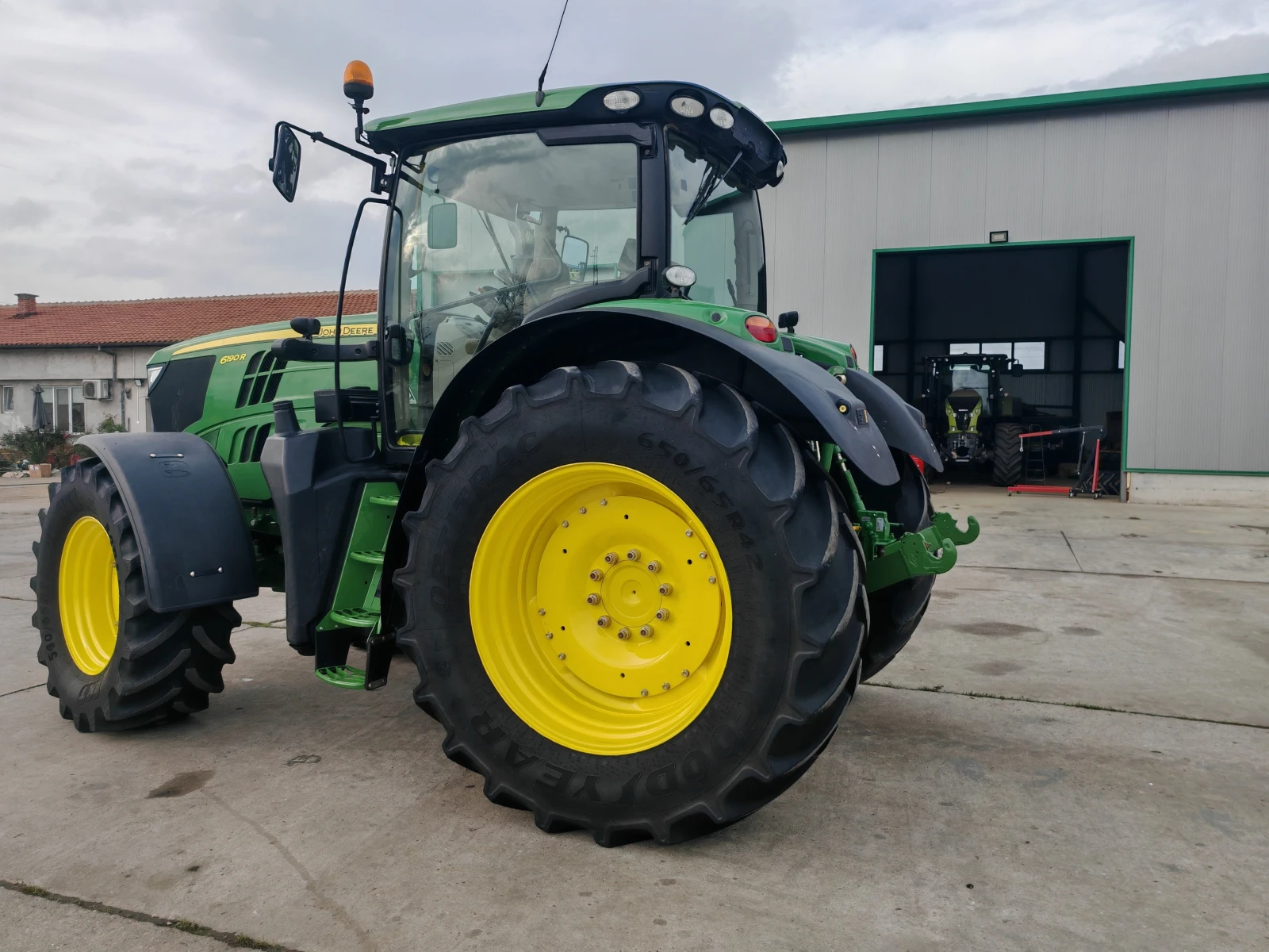 ������� John Deere 6190R � ������������ ������ 20 % � ������� ���3, 8 | Mobile.bg � ����������� 10