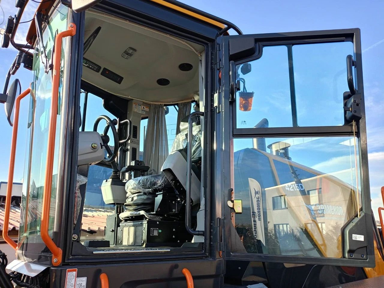   LiuGong 4215D | Mobile.bg   12