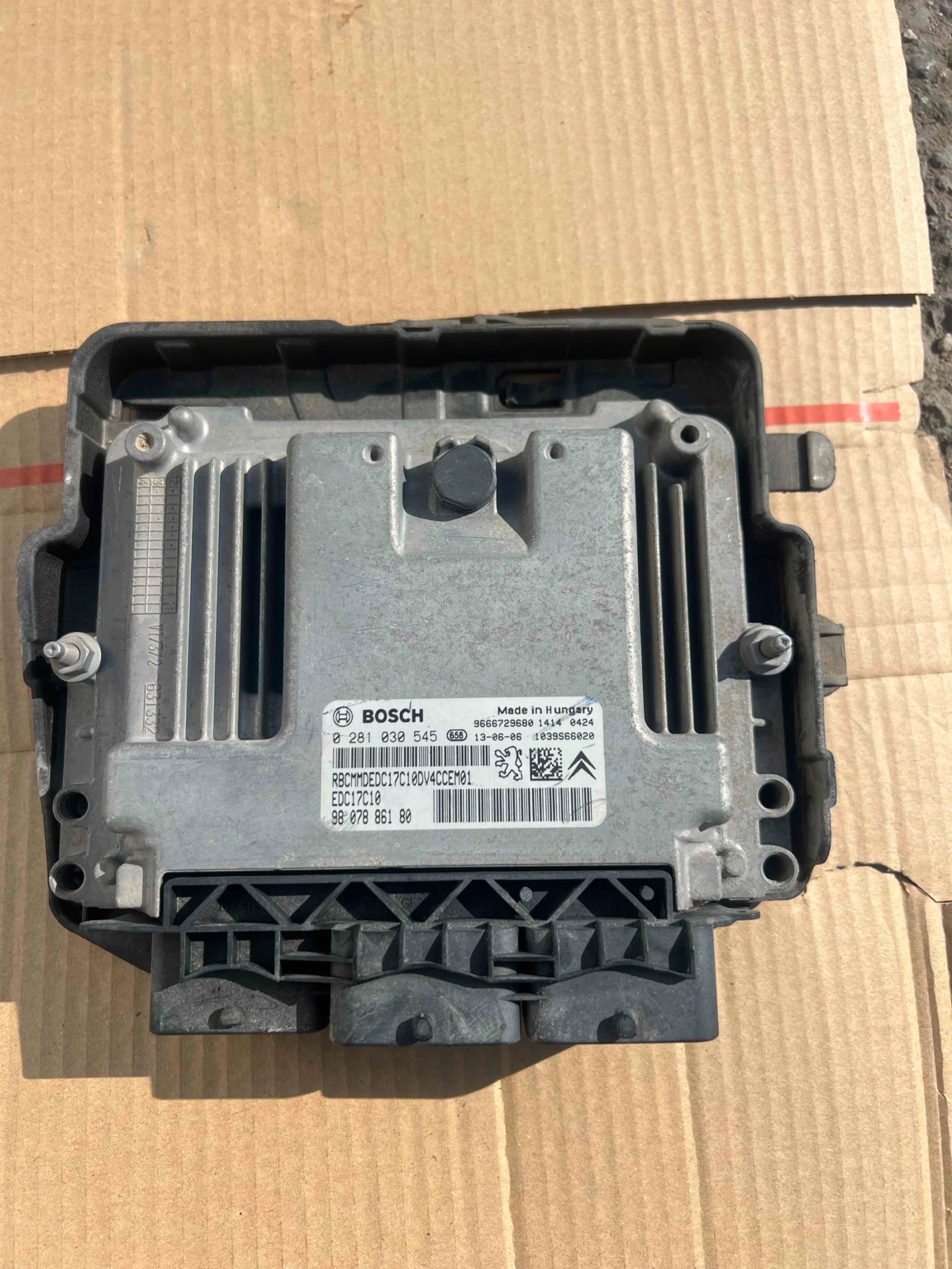 98 078 861 80  9807886180  EDC17C10  компютър двигател PEUGEOT, CITROEN 1.4 HDI Bosch 0 281 030 545 | Mobile.bg — изображение 1