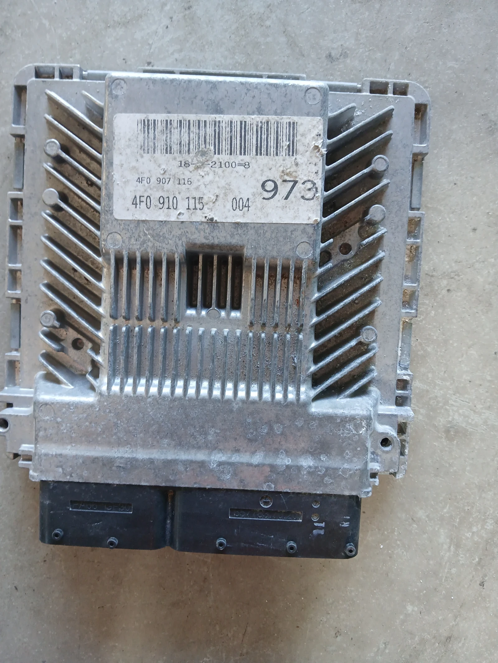 4F0 907 115 Компютър Audi A6 3.2i 