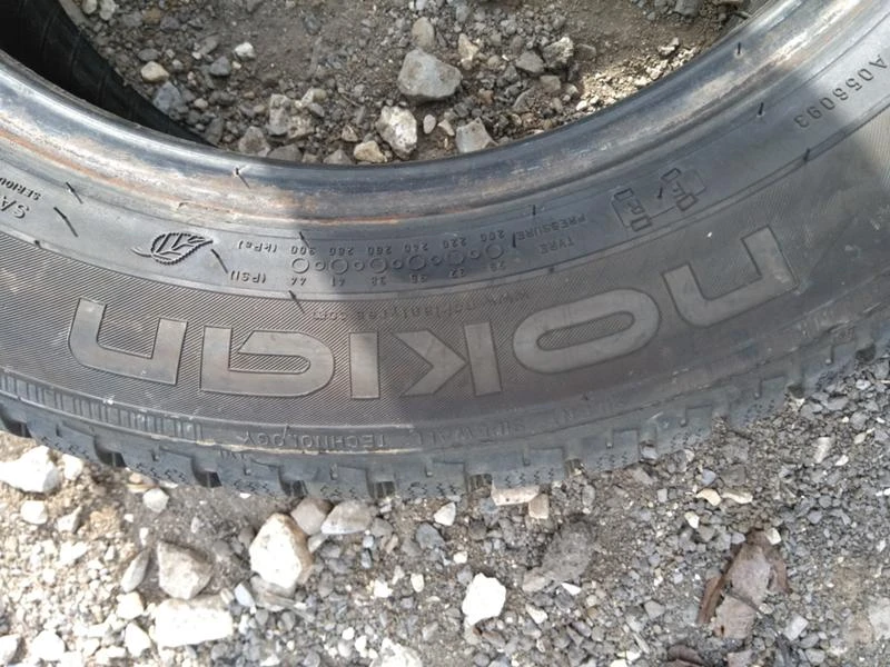 Гуми Зимни 185/60R15, снимка 5 - Гуми и джанти - 28677752