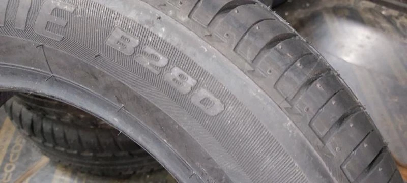 Гуми Летни 195/65R15, снимка 7 - Гуми и джанти - 32926829