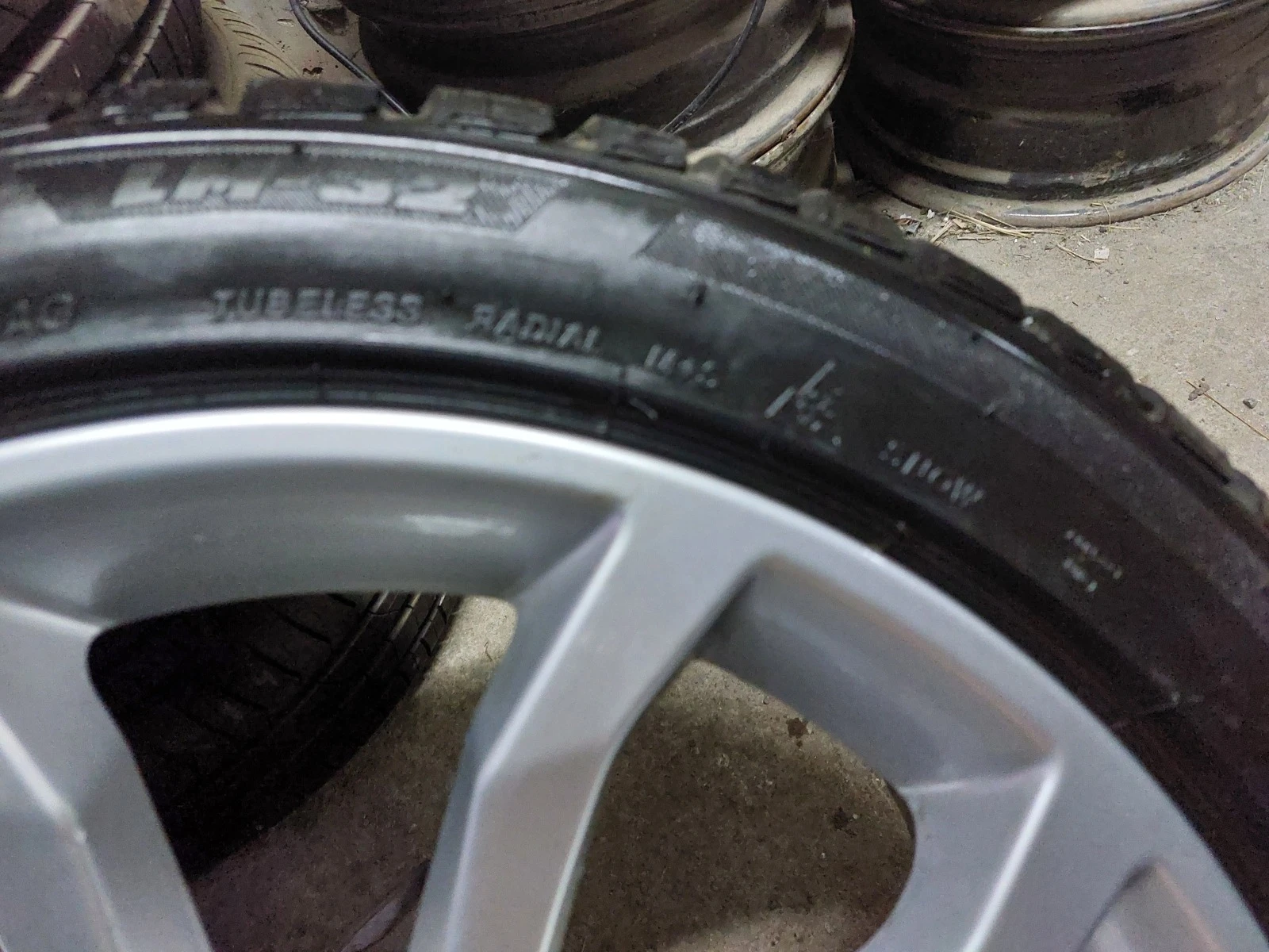    225/45R18 | Mobile.bg   16