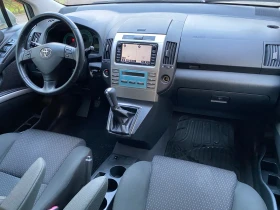 Toyota Corolla verso 2.2 D-4D, снимка 10