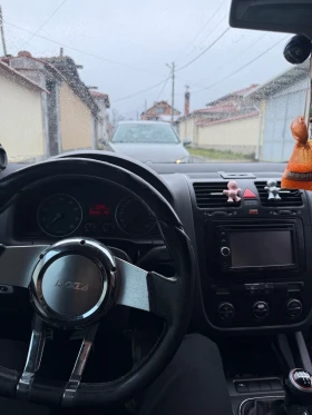 VW Golf - 3500 € / 6845.40 лв. - 85218207 5