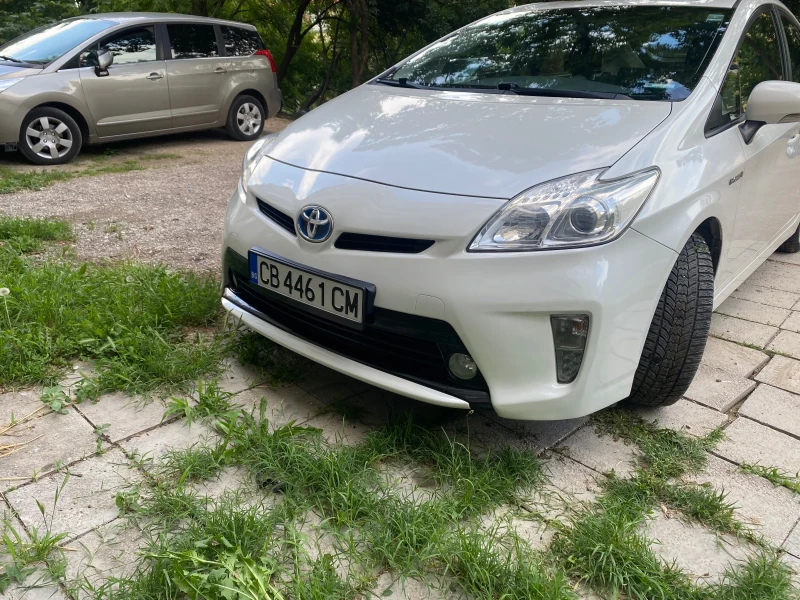 Toyota Prius, снимка 4 - Автомобили и джипове - 48663652