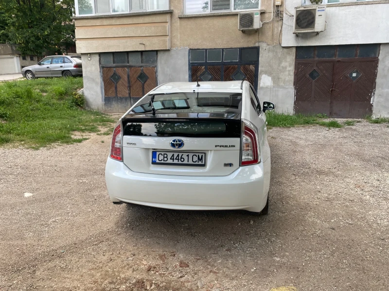 Toyota Prius, снимка 5 - Автомобили и джипове - 48663652