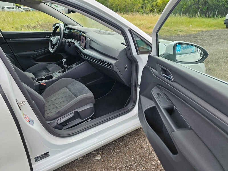 VW Golf 1.5tsi 44000km , снимка 14 - Автомобили и джипове - 51240566