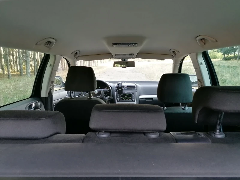 Skoda Octavia, снимка 15 - Автомобили и джипове - 52518225