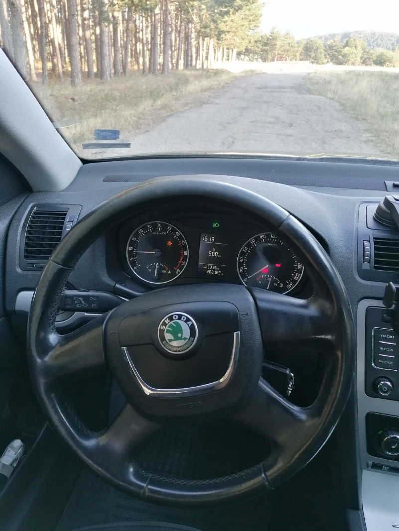 Skoda Octavia, снимка 12 - Автомобили и джипове - 52518225