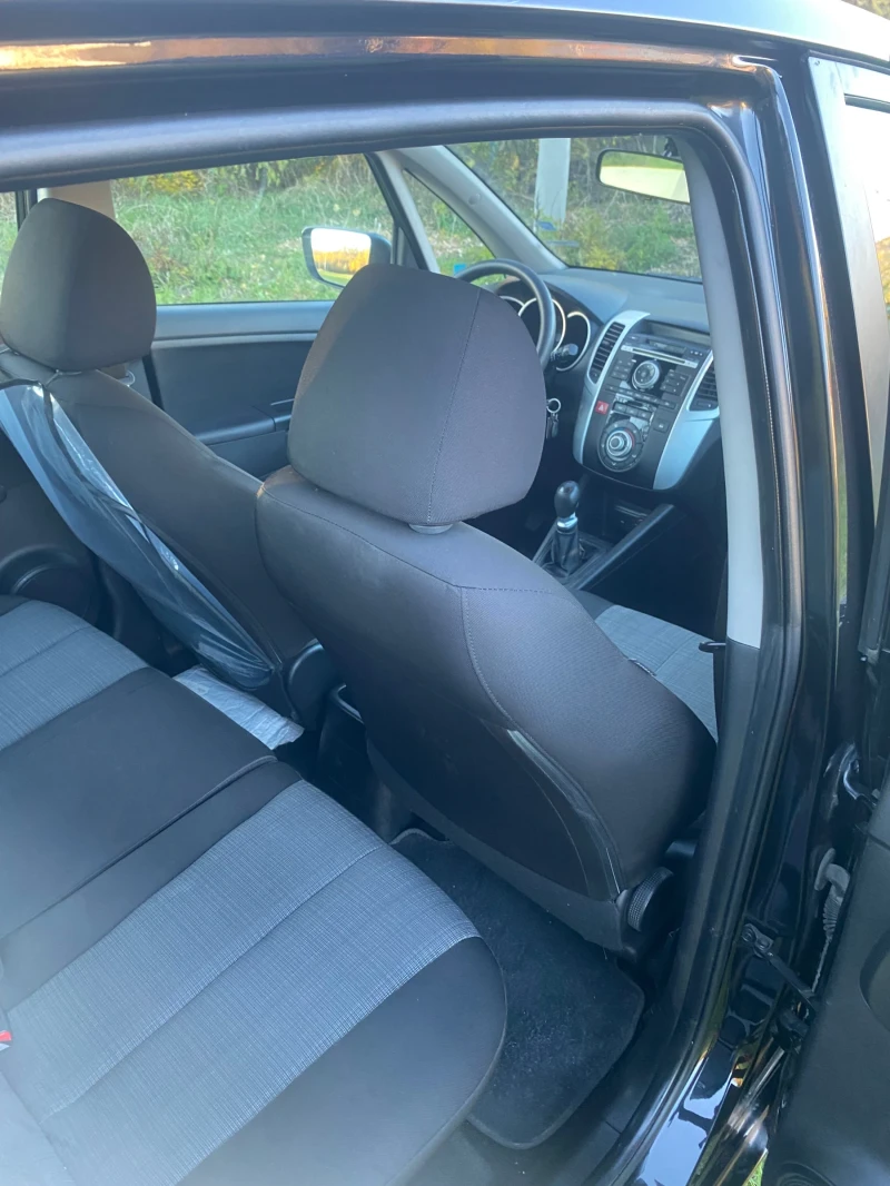 Kia Venga Venga, снимка 10 - Автомобили и джипове - 52353418