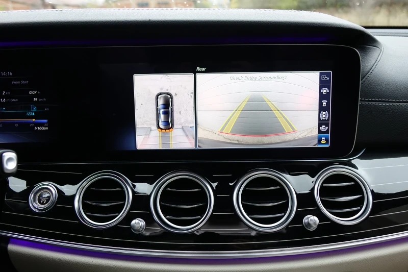 Mercedes-Benz E 43 AMG 9G TRONIC* BURMESTER* HEAD UP* PANORAMA* , снимка 11 - Автомобили и джипове - 52531108