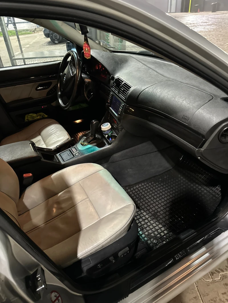 BMW 530 530 avtomat, снимка 6 - Автомобили и джипове - 52642676