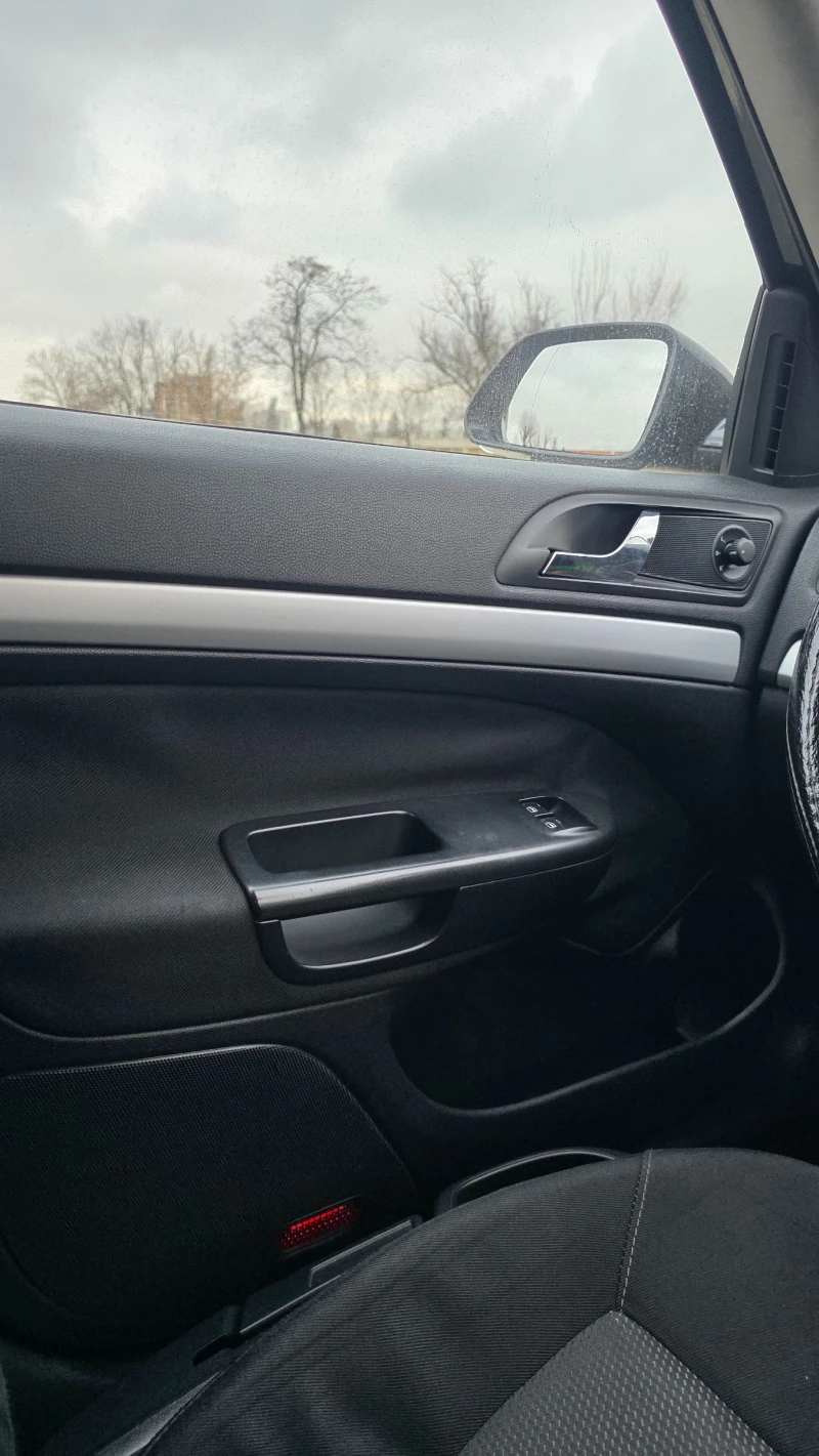 Skoda Octavia, снимка 9 - Автомобили и джипове - 53340636