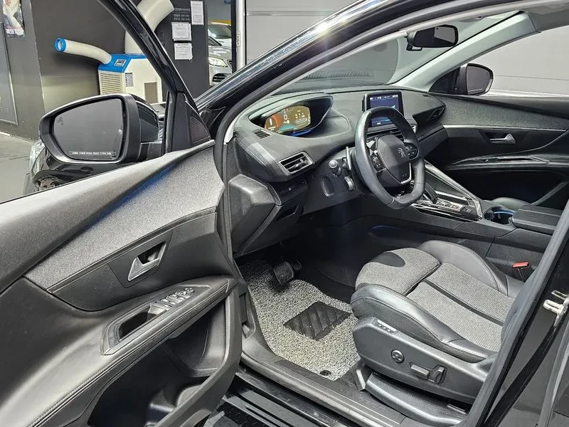 Peugeot 5008 2Nd Generation 1.6 Bluehdi Allure, снимка 10 - Автомобили и джипове - 55374835