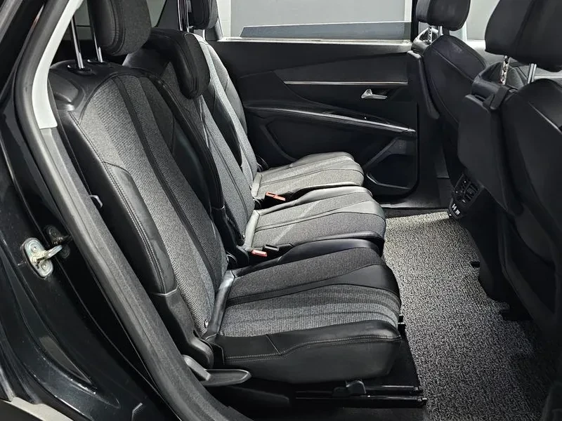 Peugeot 5008 2Nd Generation 1.6 Bluehdi Allure, снимка 12 - Автомобили и джипове - 55374835