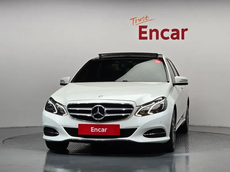 Mercedes-Benz E 300 4Matic Avantgarde - САМО 30% АВАНС, снимка 6 - Автомобили и джипове - 56002491