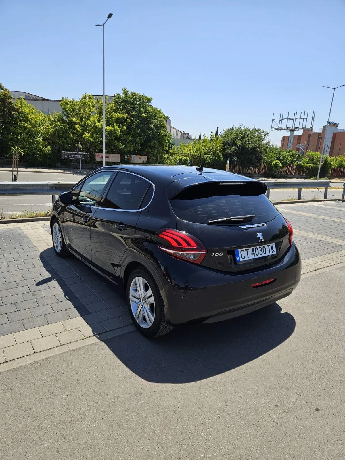 Peugeot 208  - изображение 4
