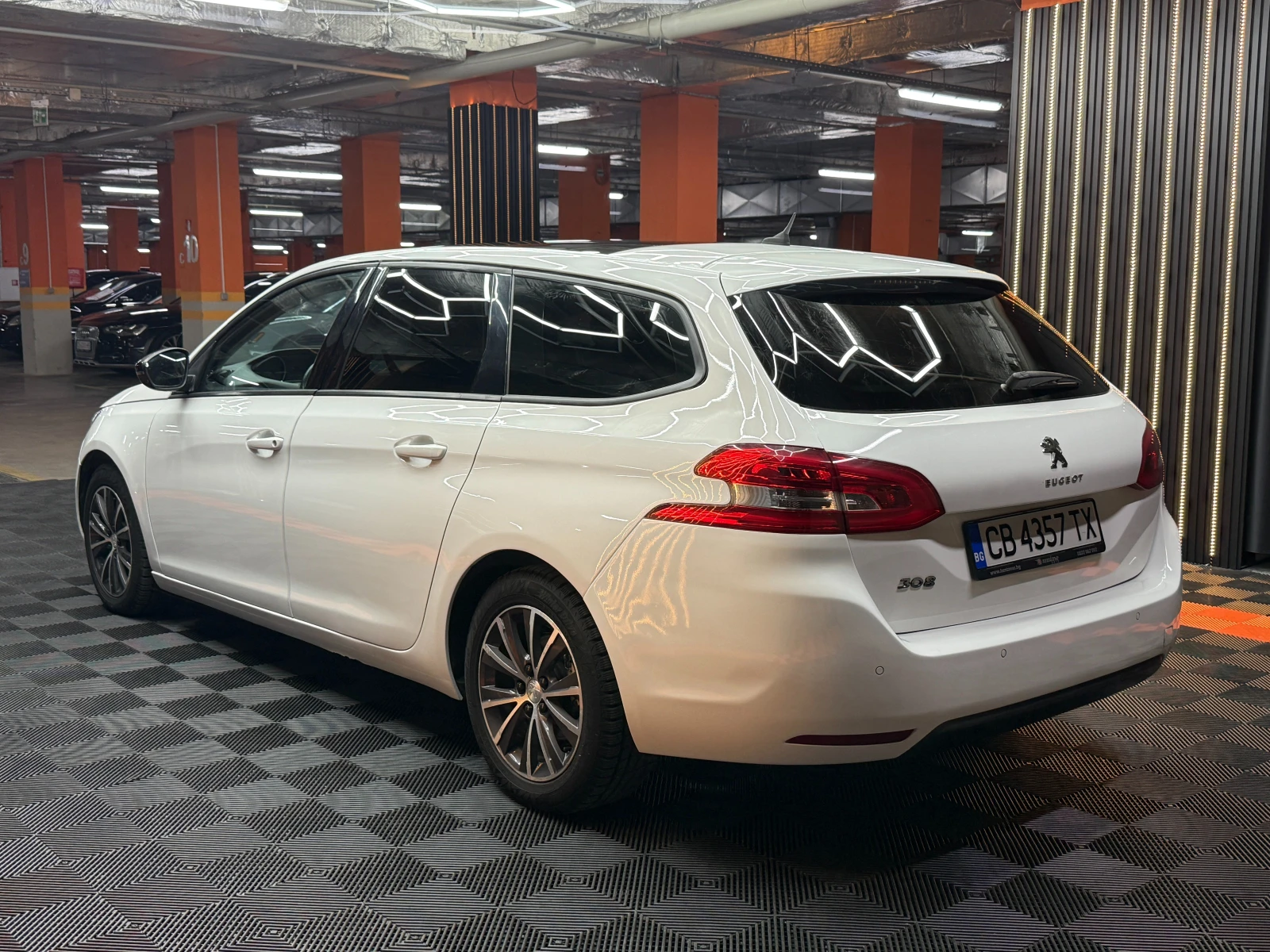 Peugeot 308 1.6d 92 к.с./ГАРАНЦИЯ/БАРТЕР/ЛИЗИНГ/КОМЕНТАР, снимка 5 - Автомобили и джипове - 51043300