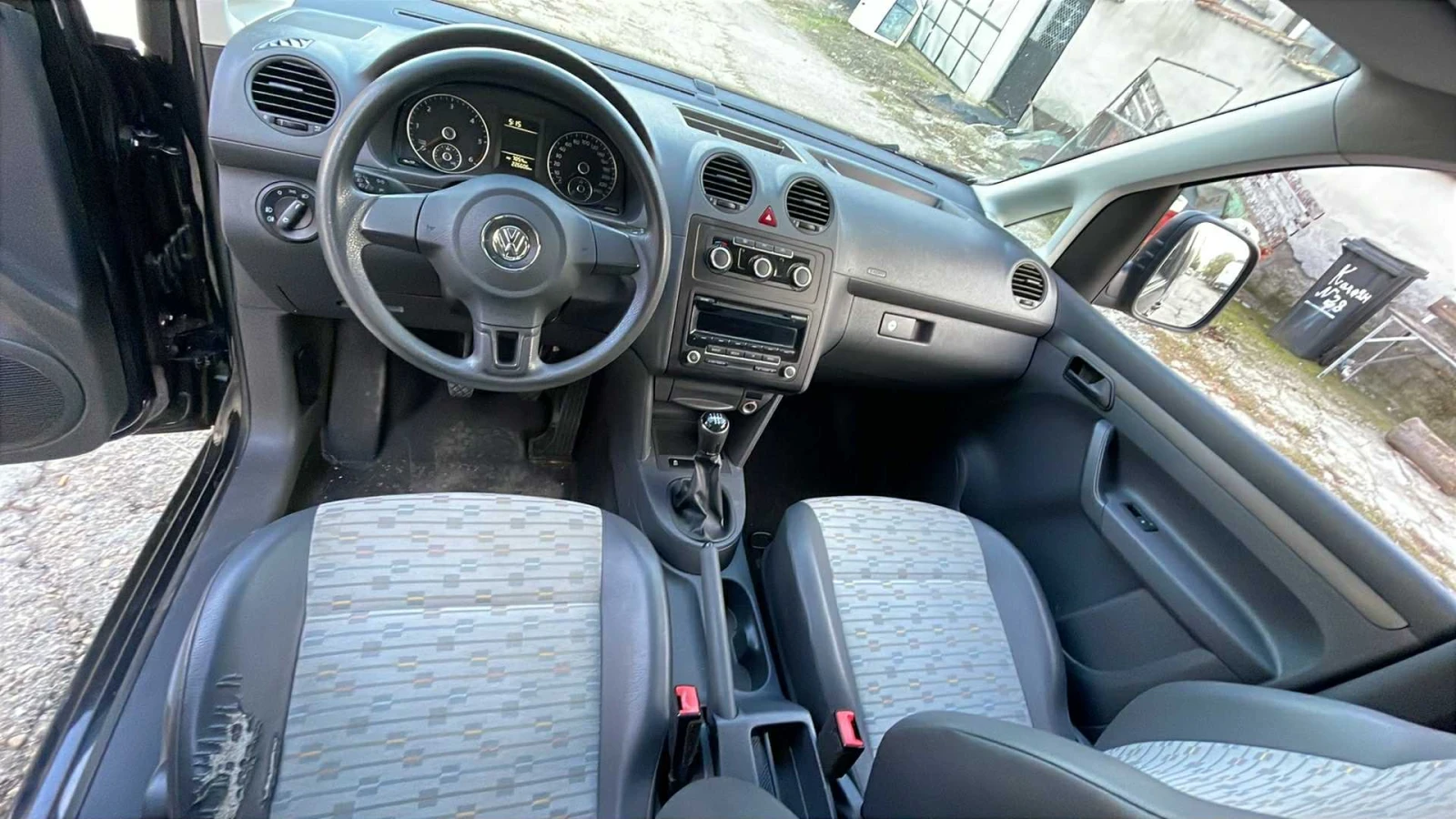VW Caddy 1.6 TDI | Mobile.bg — изображение 5