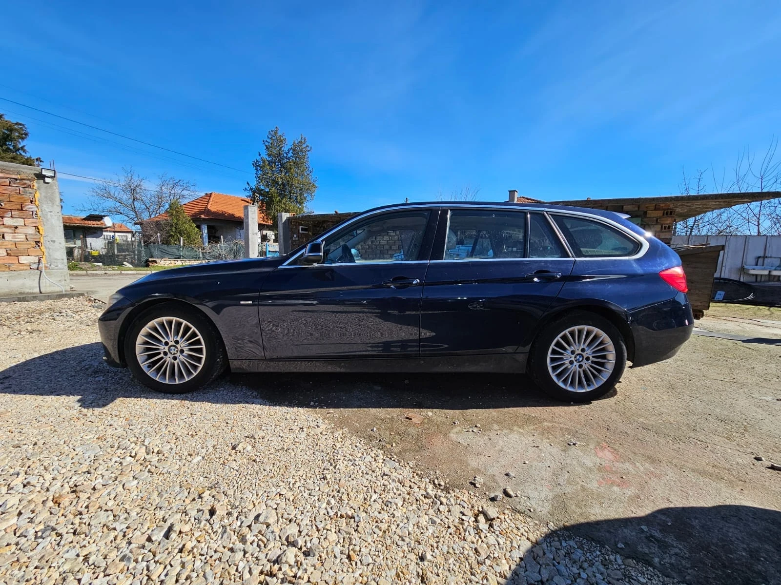 BMW 320 LUXORY - изображение 5