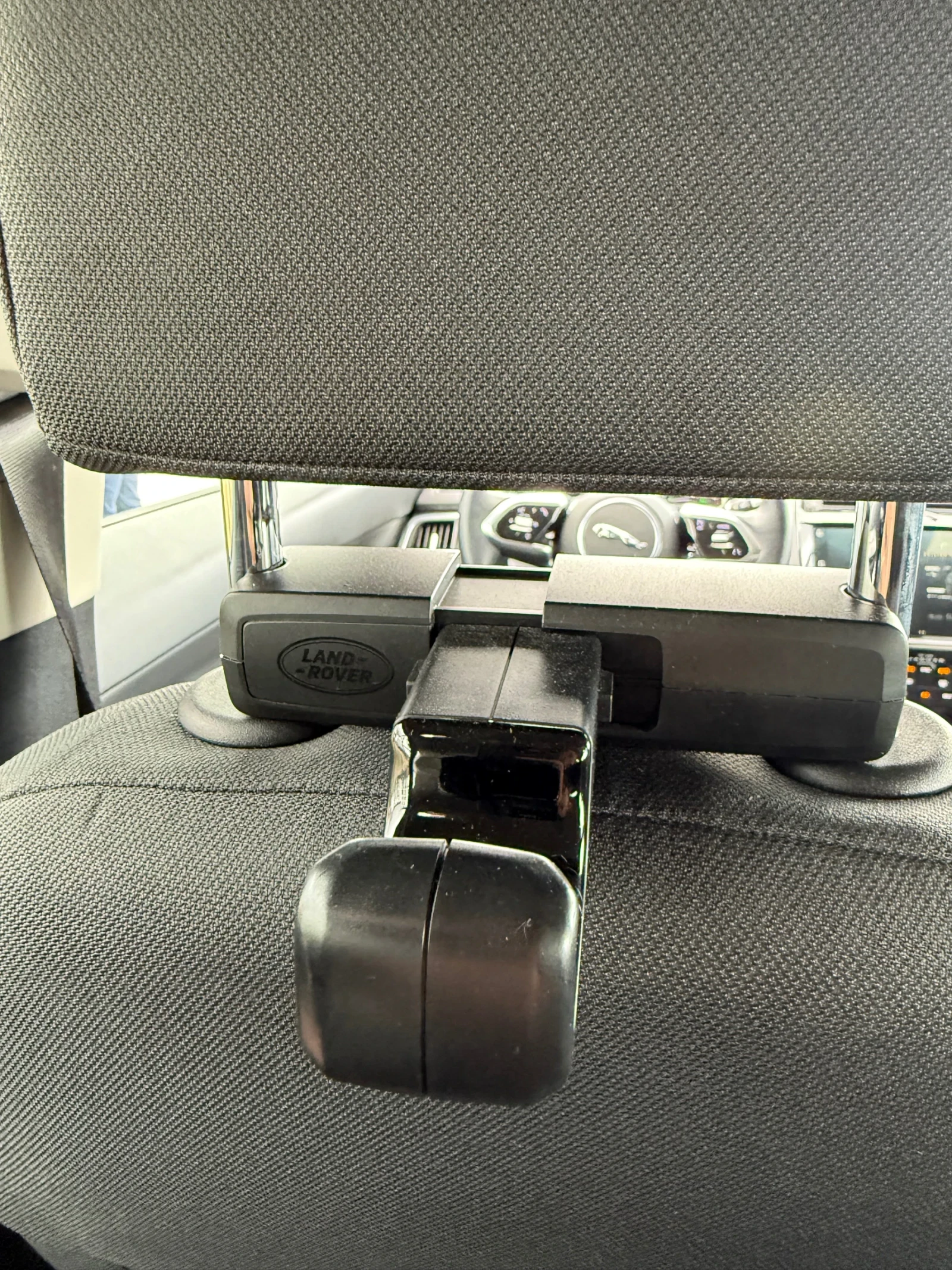 Jaguar E-pace 64000 км, Гаранция.  , снимка 11 - Автомобили и джипове - 53938604