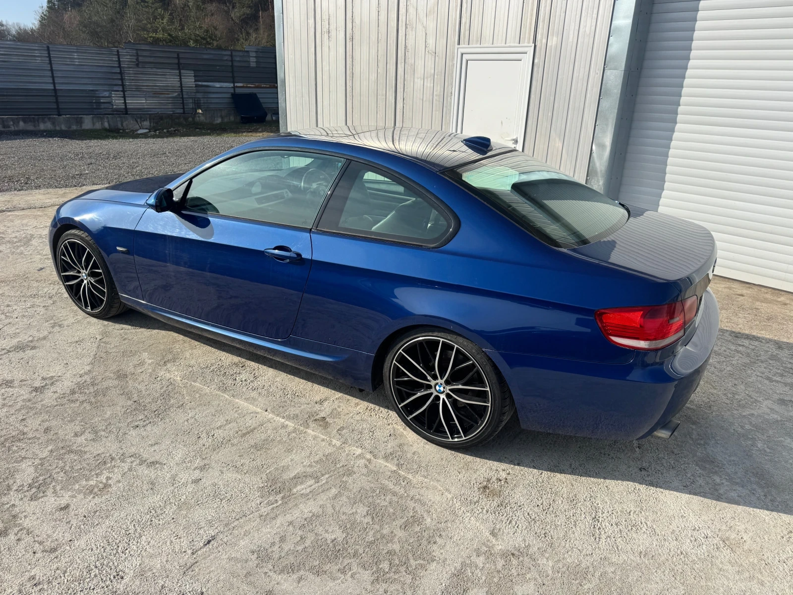 BMW 320, снимка 2 - Автомобили и джипове - 54046187