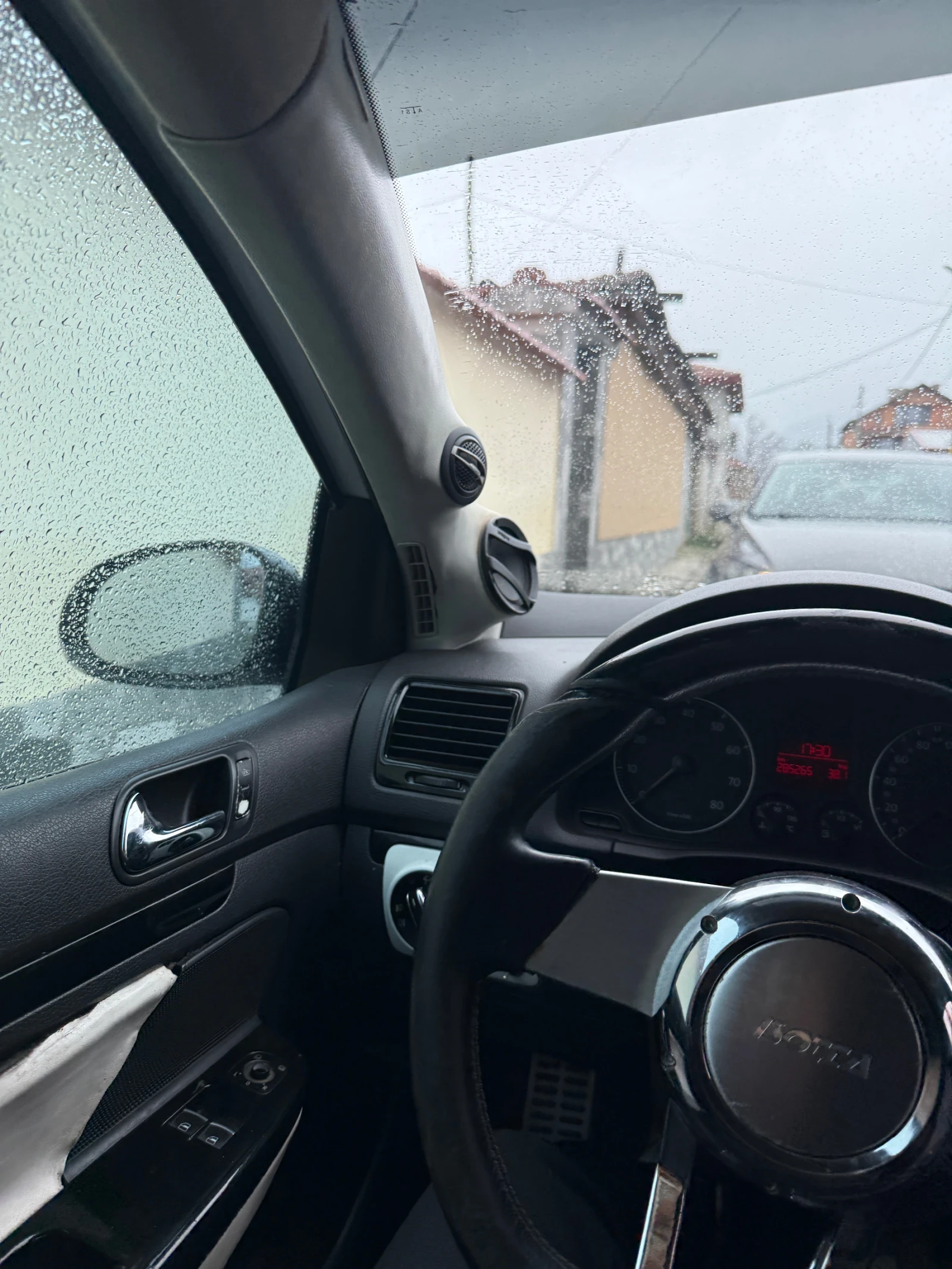 VW Golf, снимка 6 - Автомобили и джипове - 54053119