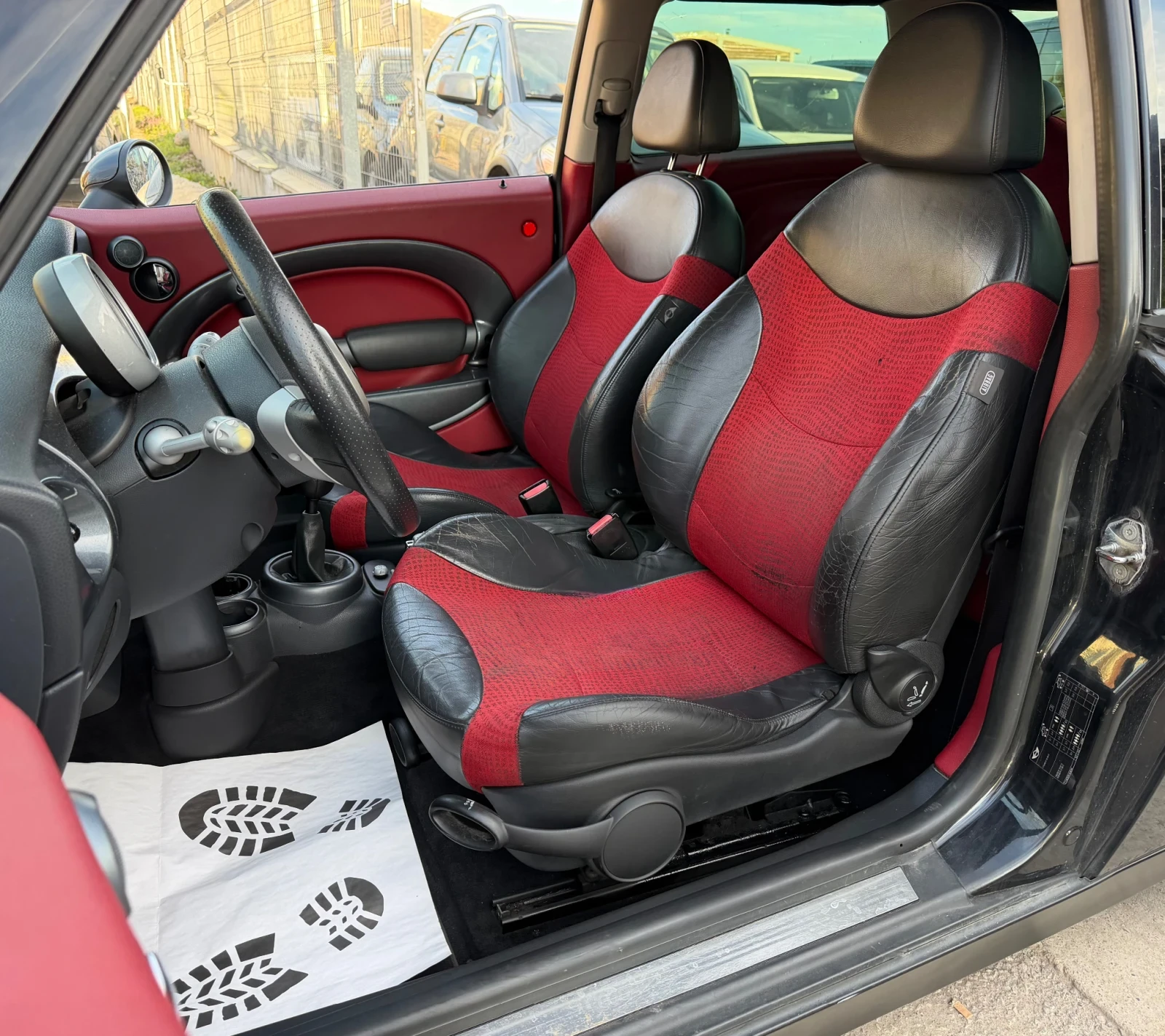 Mini Cooper 1.6i 116к.с * Климатроник* , снимка 12 - Автомобили и джипове - 54115297