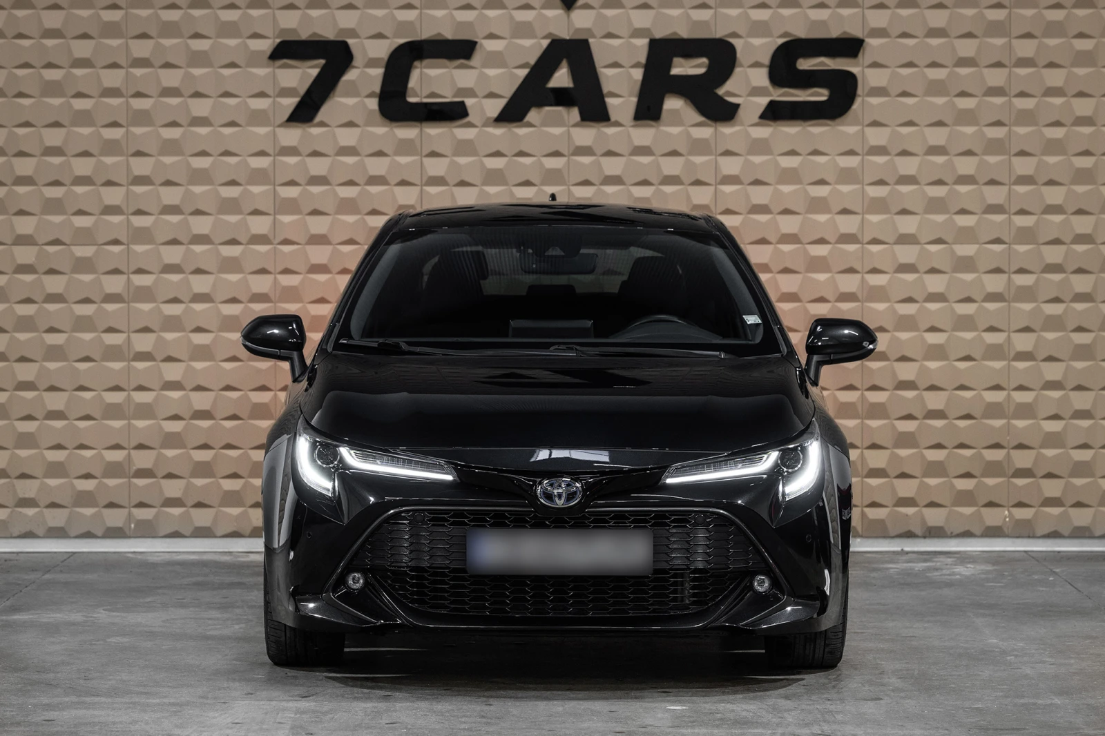 Toyota Corolla 2.0 Hybrid* TEAM DEUTSCHLAND* TOYOTA SAFETY SENSE, снимка 2 - Автомобили и джипове - 54131931