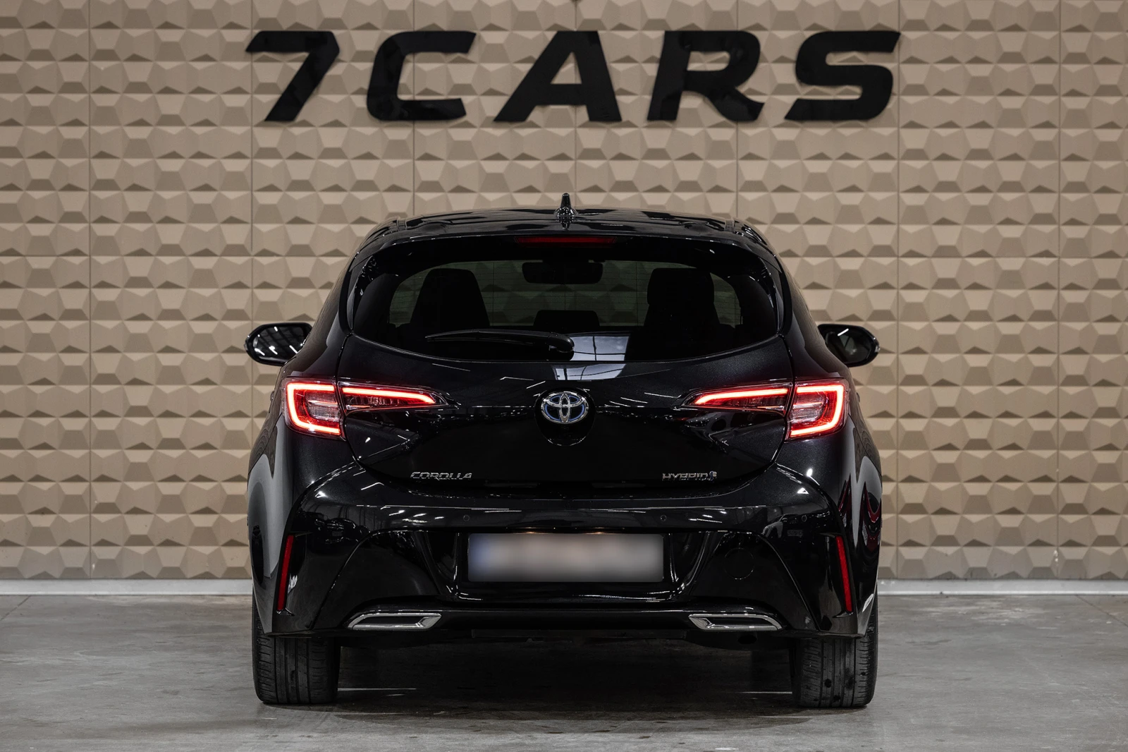 Toyota Corolla 2.0 Hybrid* TEAM DEUTSCHLAND* TOYOTA SAFETY SENSE, снимка 5 - Автомобили и джипове - 54131931