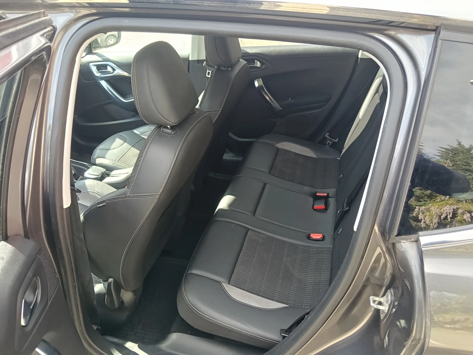Peugeot 2008 1.6 blue HDI | Mobile.bg � ����������� 12