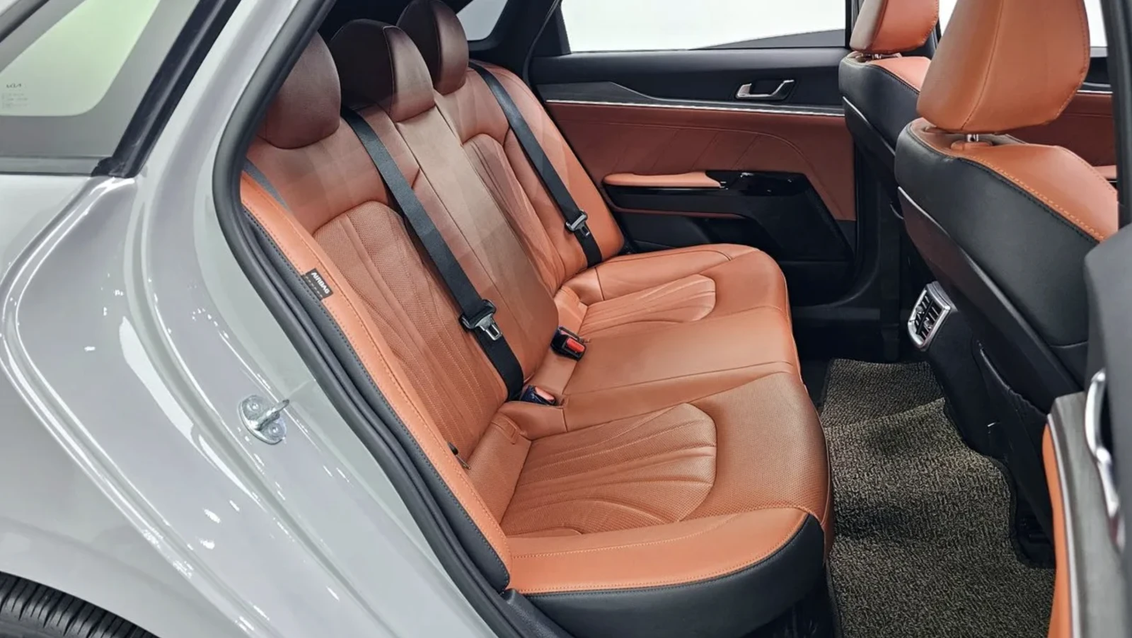 Kia K5 2.0 HYBRID / SIGNATURE / KRELL МУЗИКА / ПАНОРАМА, снимка 11 - Автомобили и джипове - 54751233