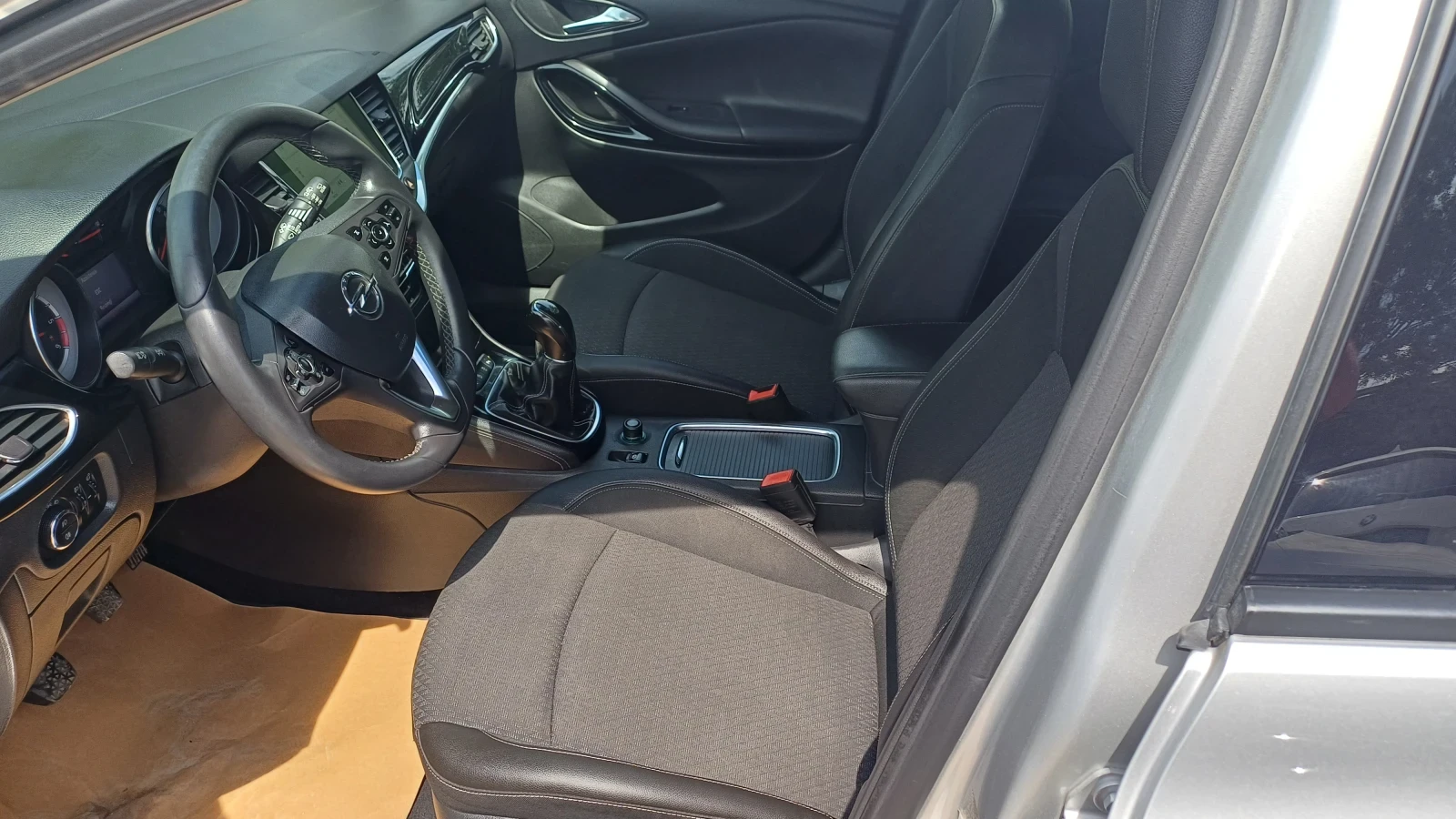 Opel Astra, снимка 5 - Автомобили и джипове - 54821377