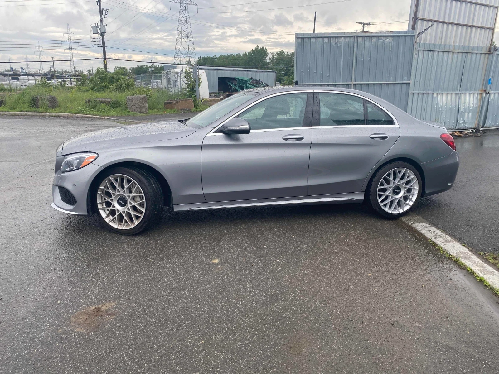 Mercedes-Benz C 400 CARFAX* KEYLESS* ПОДГРЕВ* ДВА КЛЮЧА, снимка 3 - Автомобили и джипове - 55037017