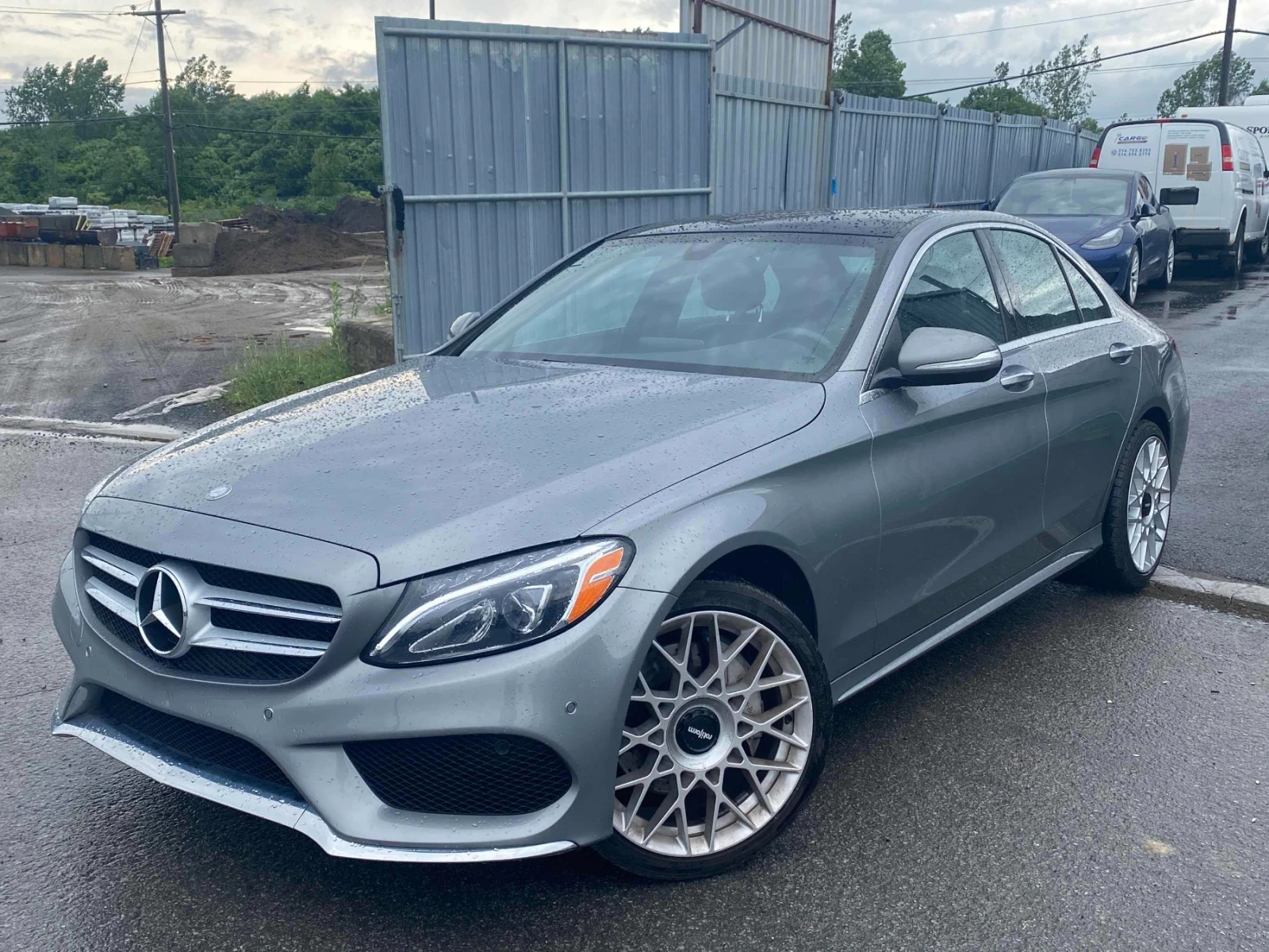 Mercedes-Benz C 400 CARFAX* KEYLESS* ПОДГРЕВ* ДВА КЛЮЧА, снимка 2 - Автомобили и джипове - 55037017