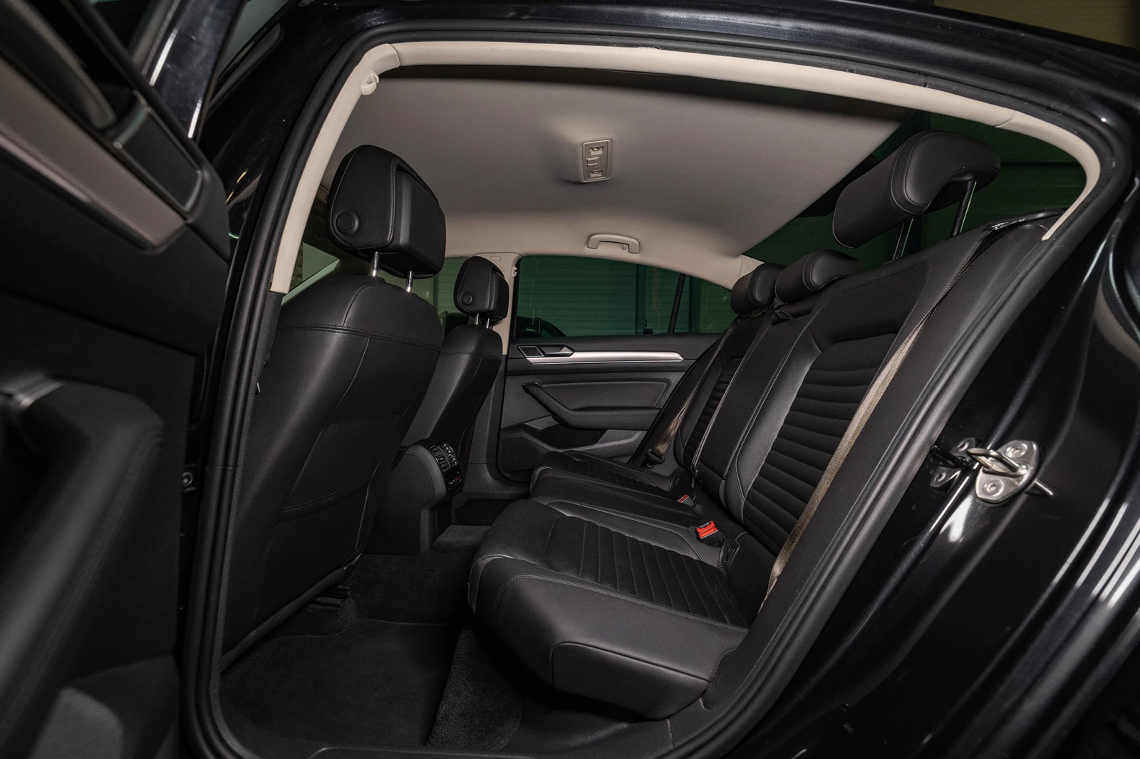 VW Passat | 2.0 BiTDI | 4Motion | , снимка 12 - Автомобили и джипове - 55386270