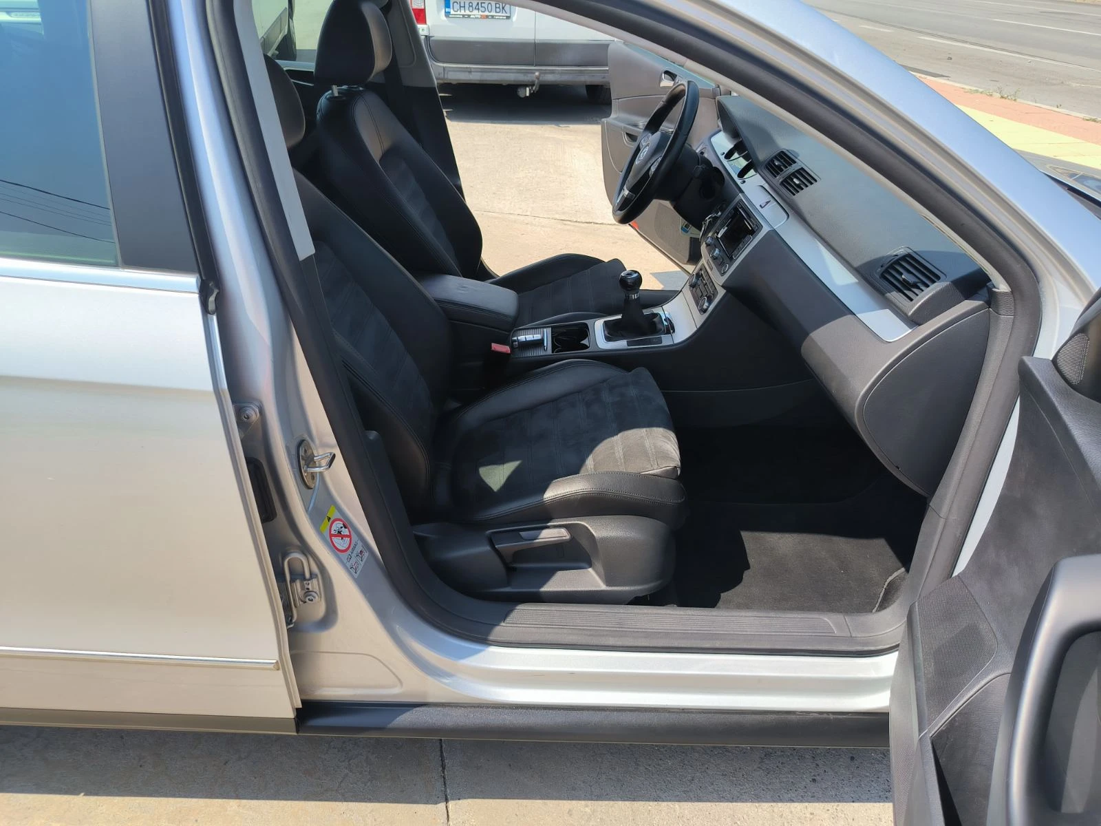VW Passat 2.0d-6sk-Euro-5A-Navi | Mobile.bg � ����������� 17