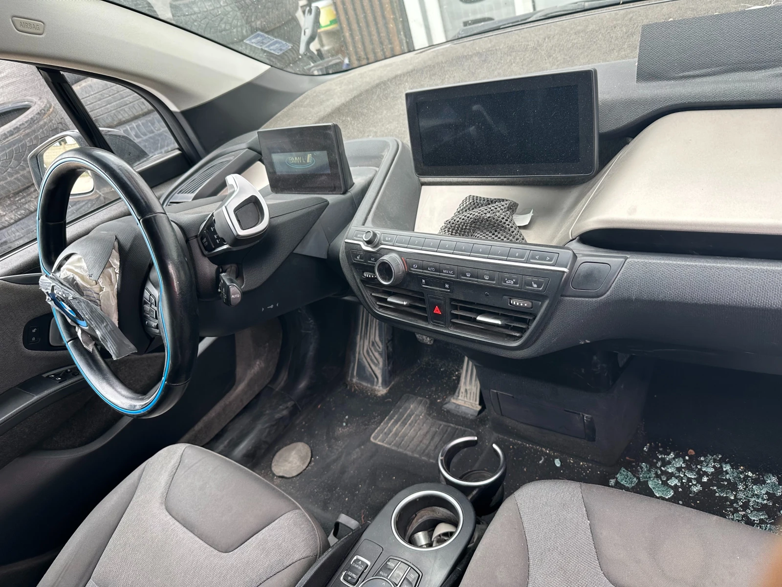 BMW i3, снимка 4 - Автомобили и джипове - 55418821
