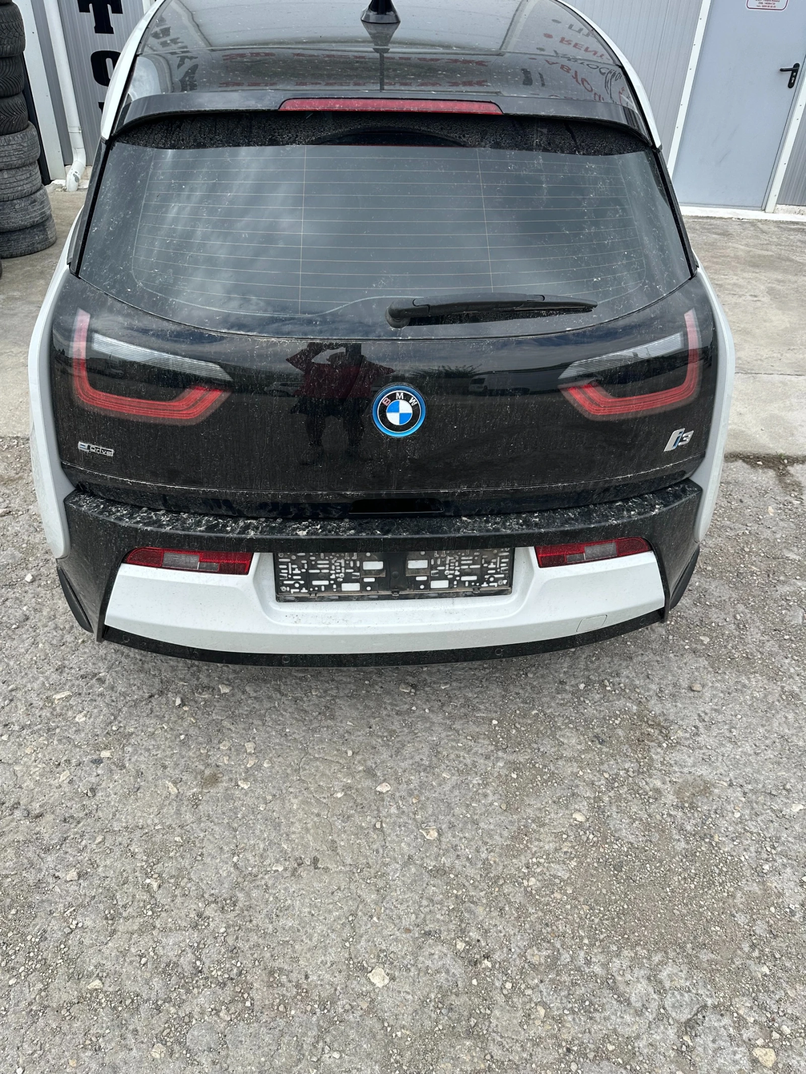 BMW i3, снимка 2 - Автомобили и джипове - 55418821