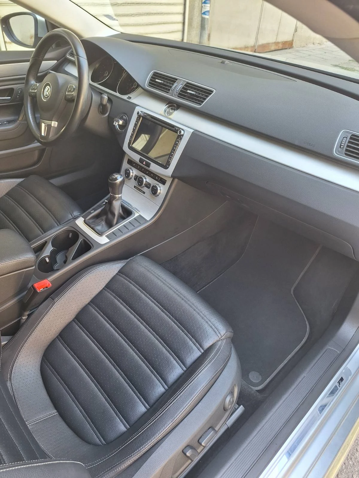 VW CC 2.0 TSI R Line, снимка 11 - Автомобили и джипове - 55535807