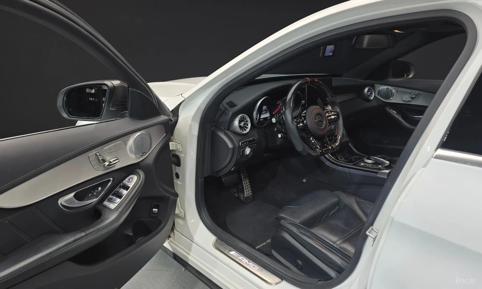 Mercedes-Benz C 63 AMG C63 AMG\ТОП ОФЕРТА, снимка 10 - Автомобили и джипове - 55574732